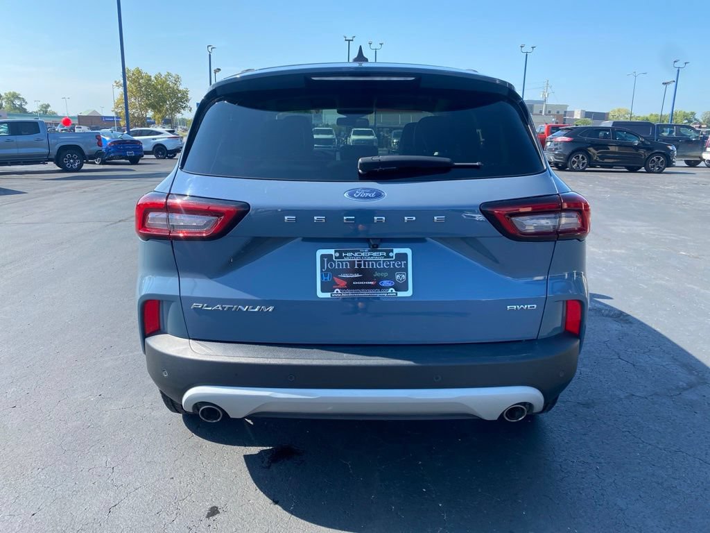 Used 2023 Ford Escape Platinum AWD/4WD image 4