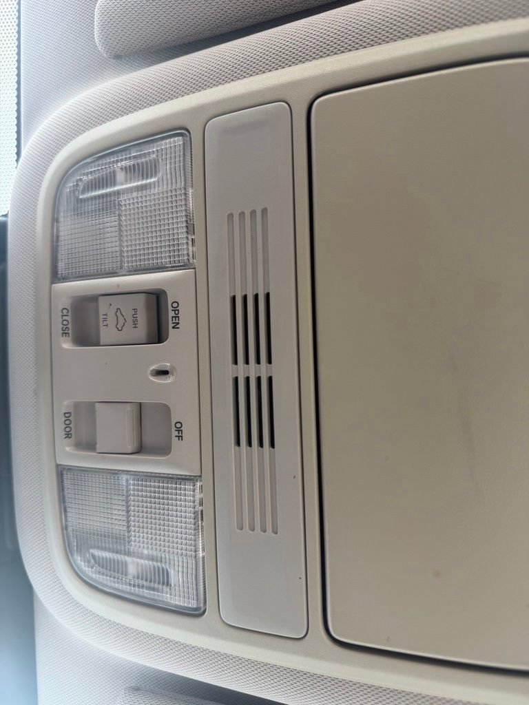 Used 2018 Honda Accord EX-L image 26