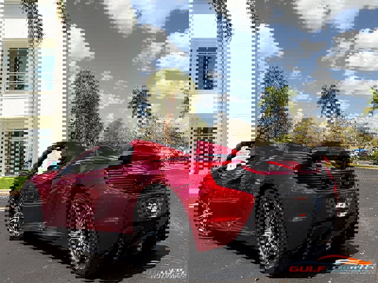 Used 2015 McLaren 650S Spider image 49