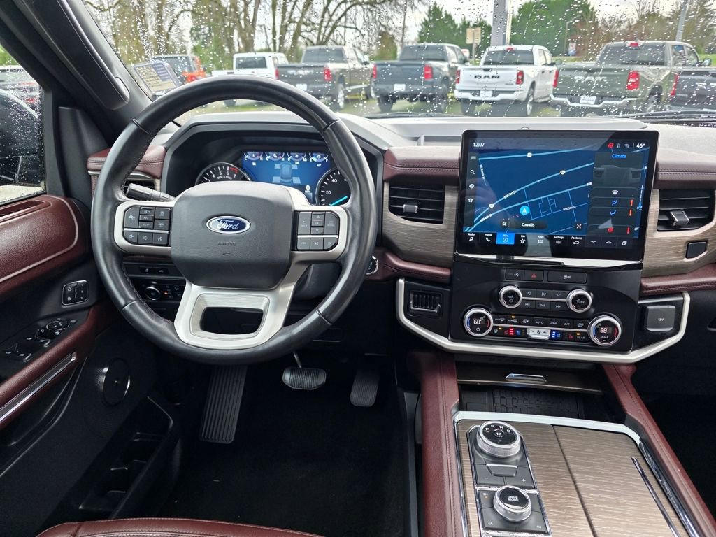 Used 2023 Ford Expedition Limited image 14