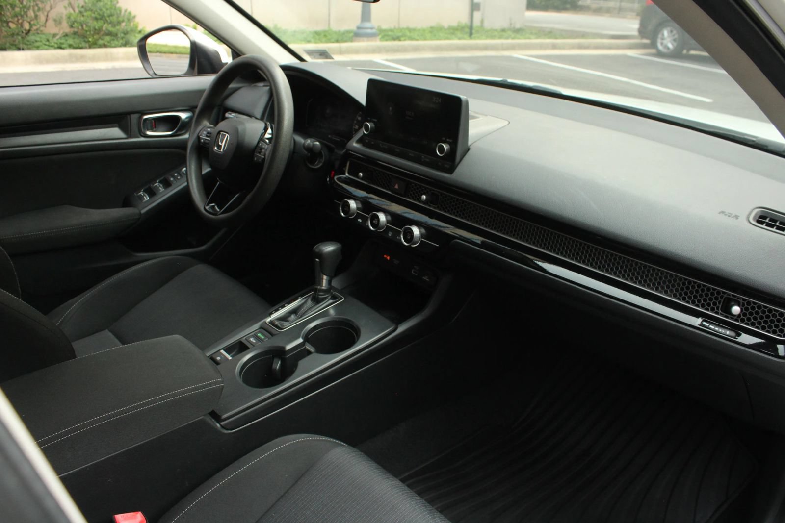 Used 2022 Honda Civic LX image 25