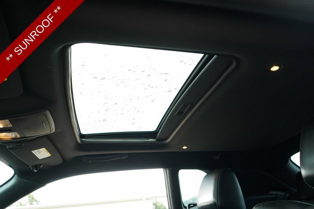 Used 2014 Dodge Challenger R/T RWD image 13