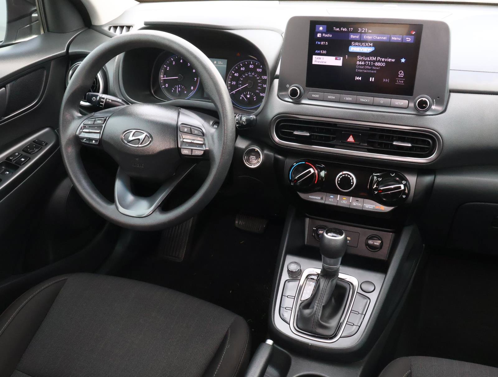 Used 2022 Hyundai Kona SEL w/ Cargo Package image 9