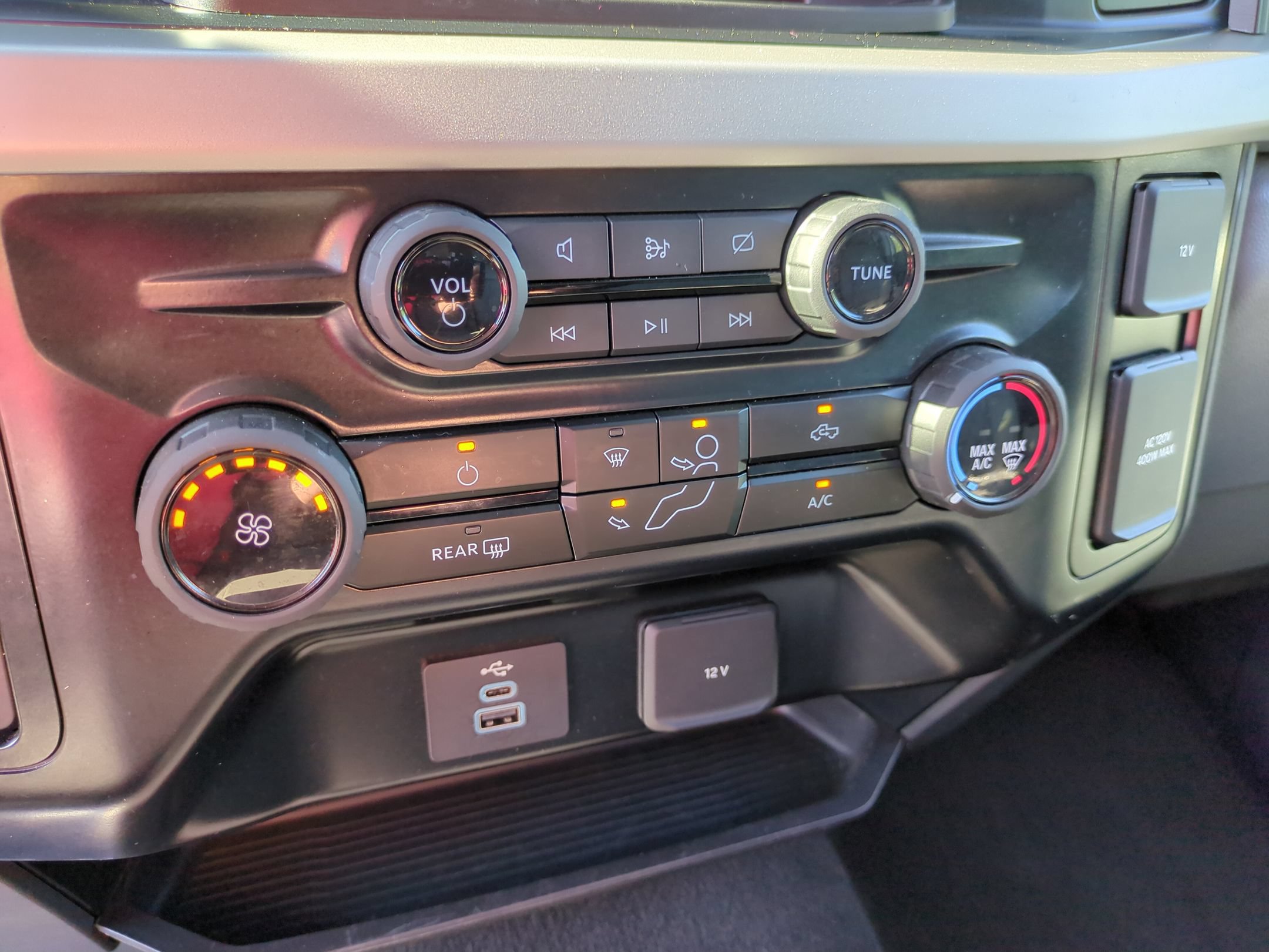 Certified 2024 Ford F250 XL w/ STX Appearance Package AWD/4WD image 25