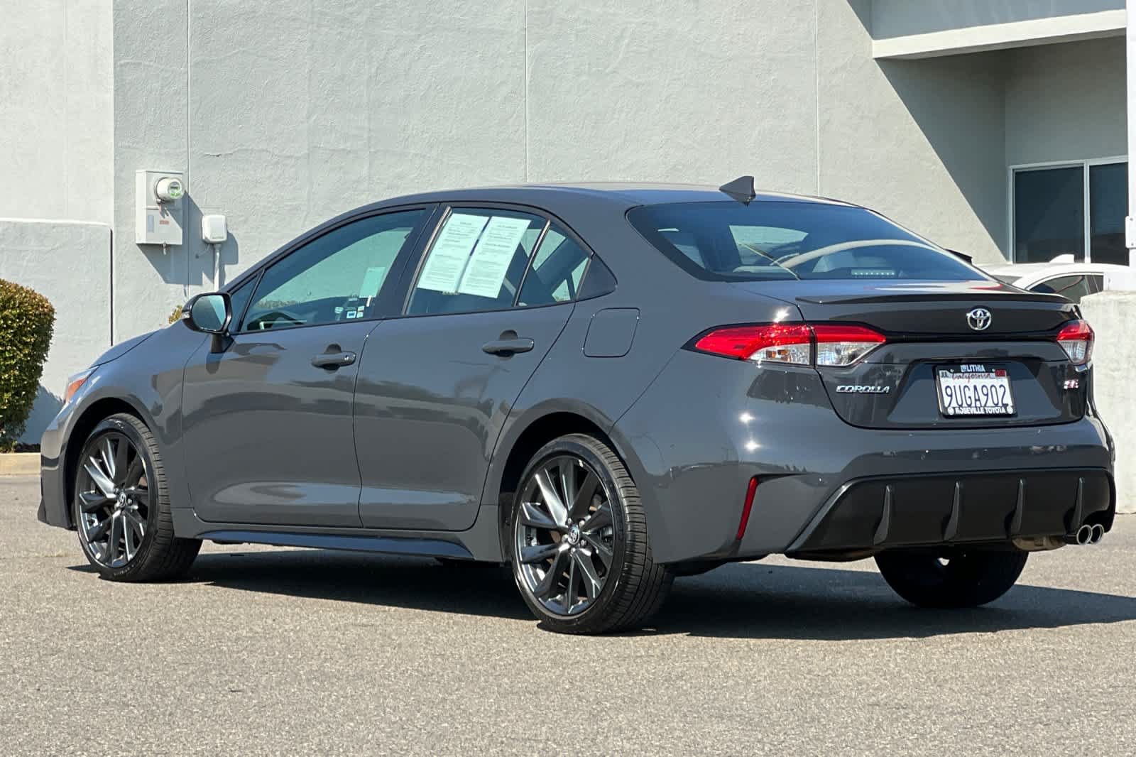 Certified 2025 Toyota Corolla SE w/ Convenience Package FWD image 7