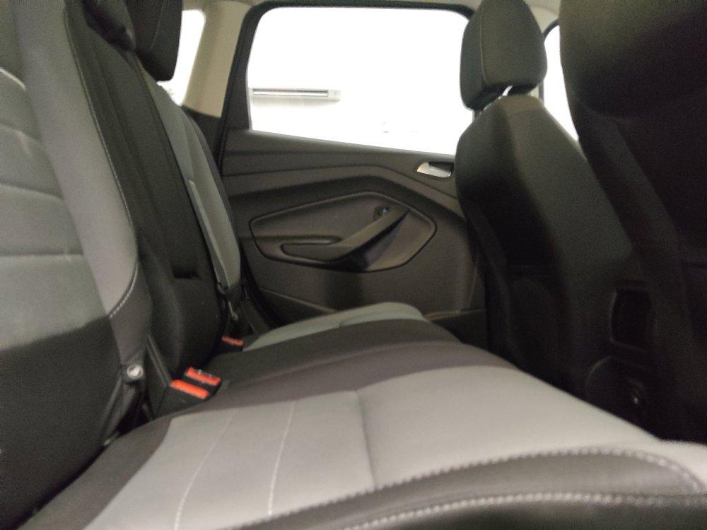 Used 2015 Ford Escape SE FWD image 19