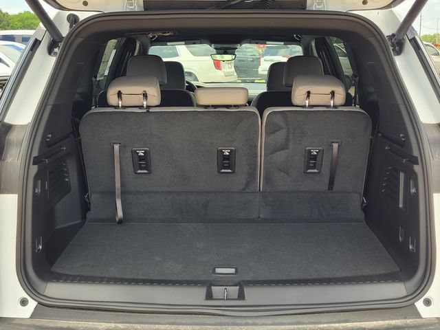New 2026 GMC Acadia Elevation w/ Elevation Premium Package FWD image 9