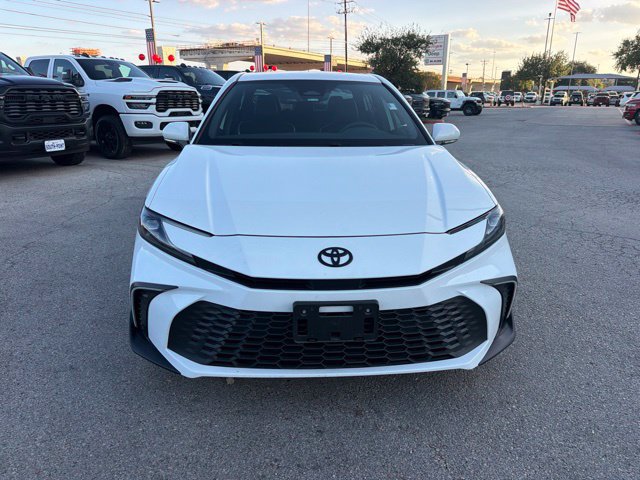 Used 2026 Toyota Camry SE w/ Convenience Package FWD image 2