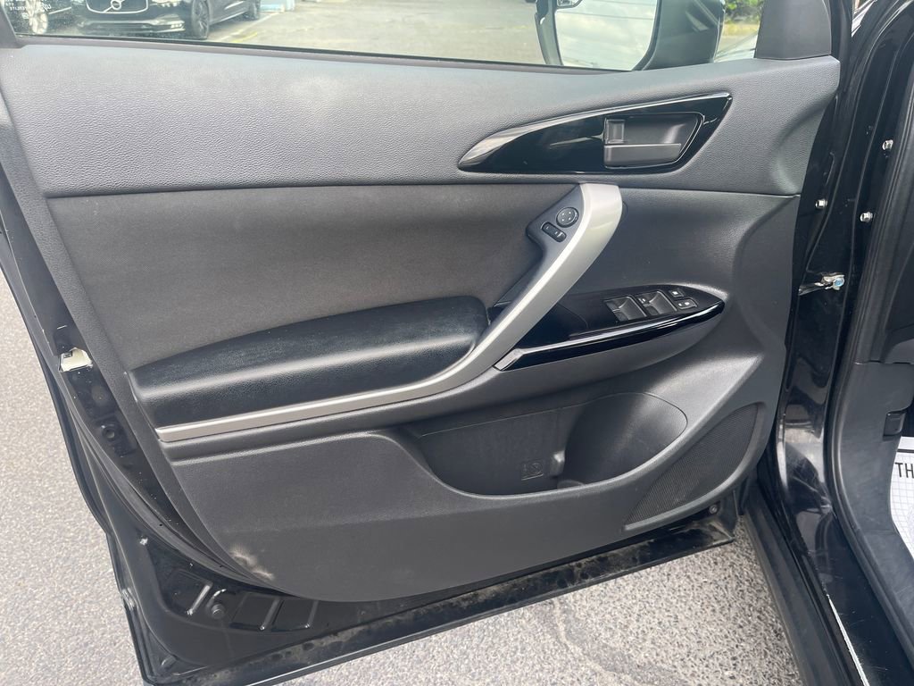 Used 2019 Mitsubishi Eclipse Cross LE AWD/4WD image 11