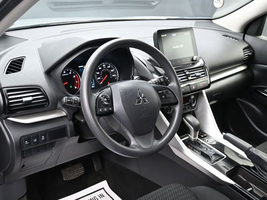 Used 2025 Mitsubishi Eclipse Cross LE image 15