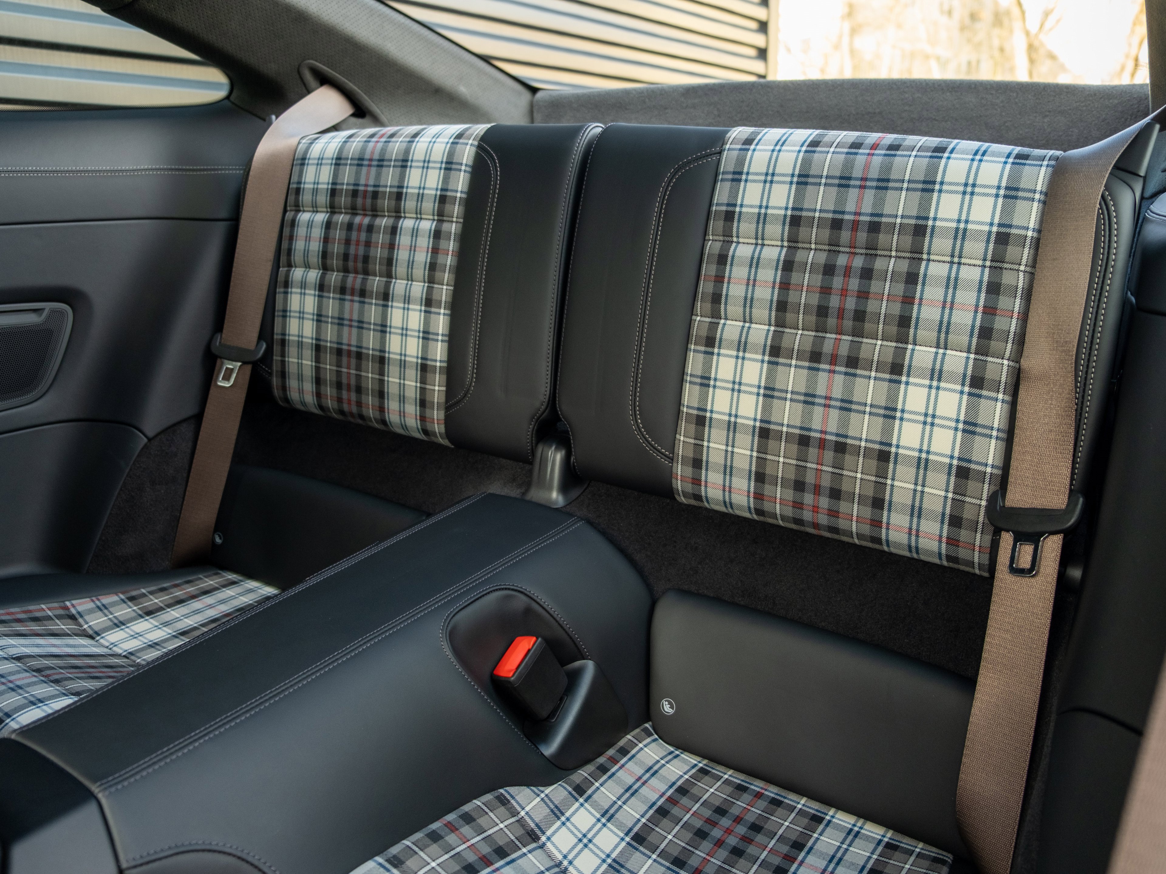 Certified 2025 Porsche 911 Turbo image 48