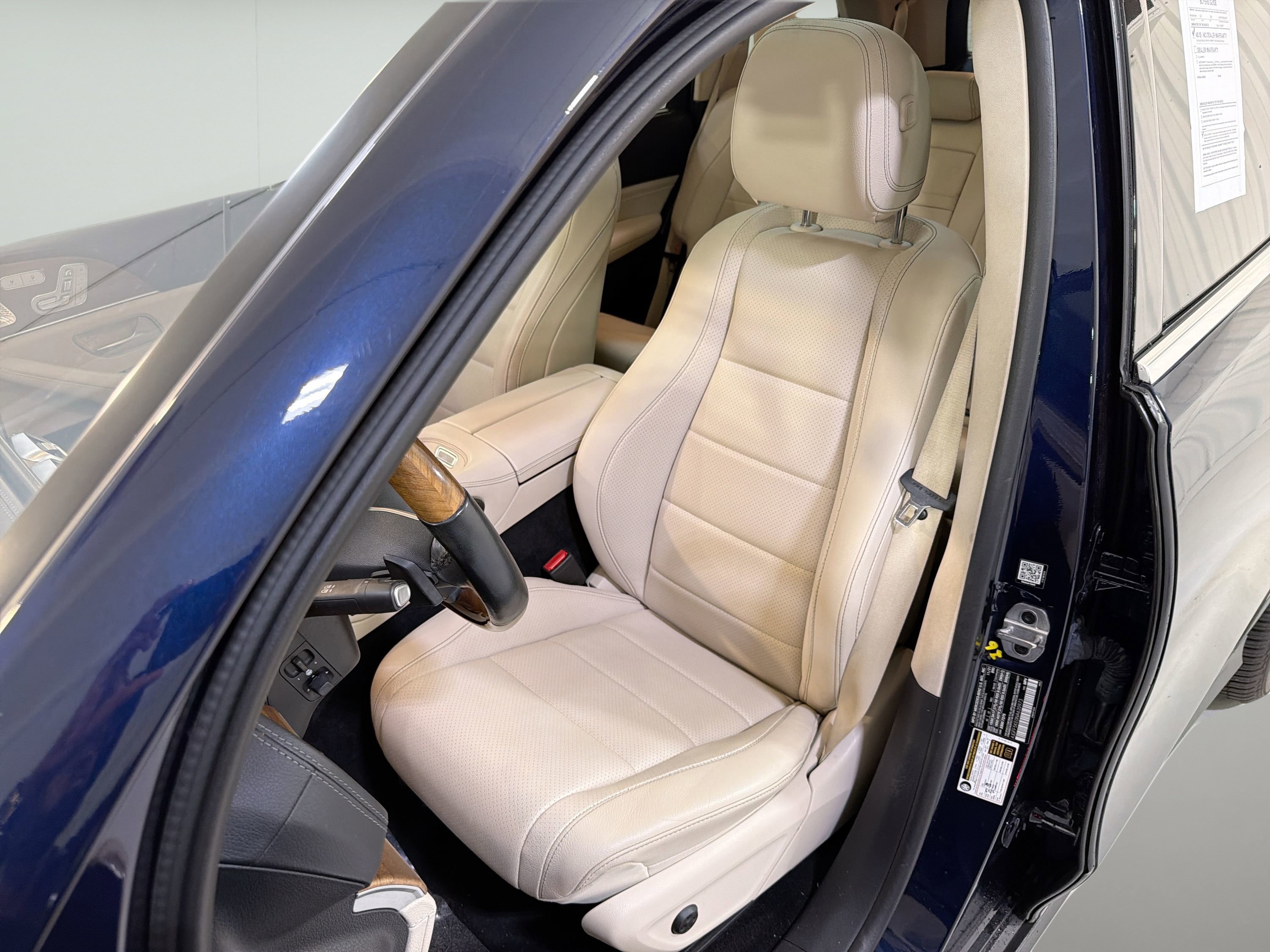 Used 2022 Mercedes-Benz GLS 450 4MATIC image 13