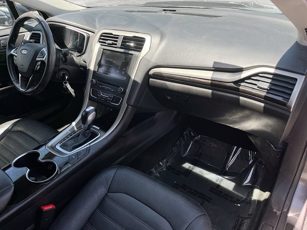 Used 2016 Ford Fusion Energi SE FWD image 28
