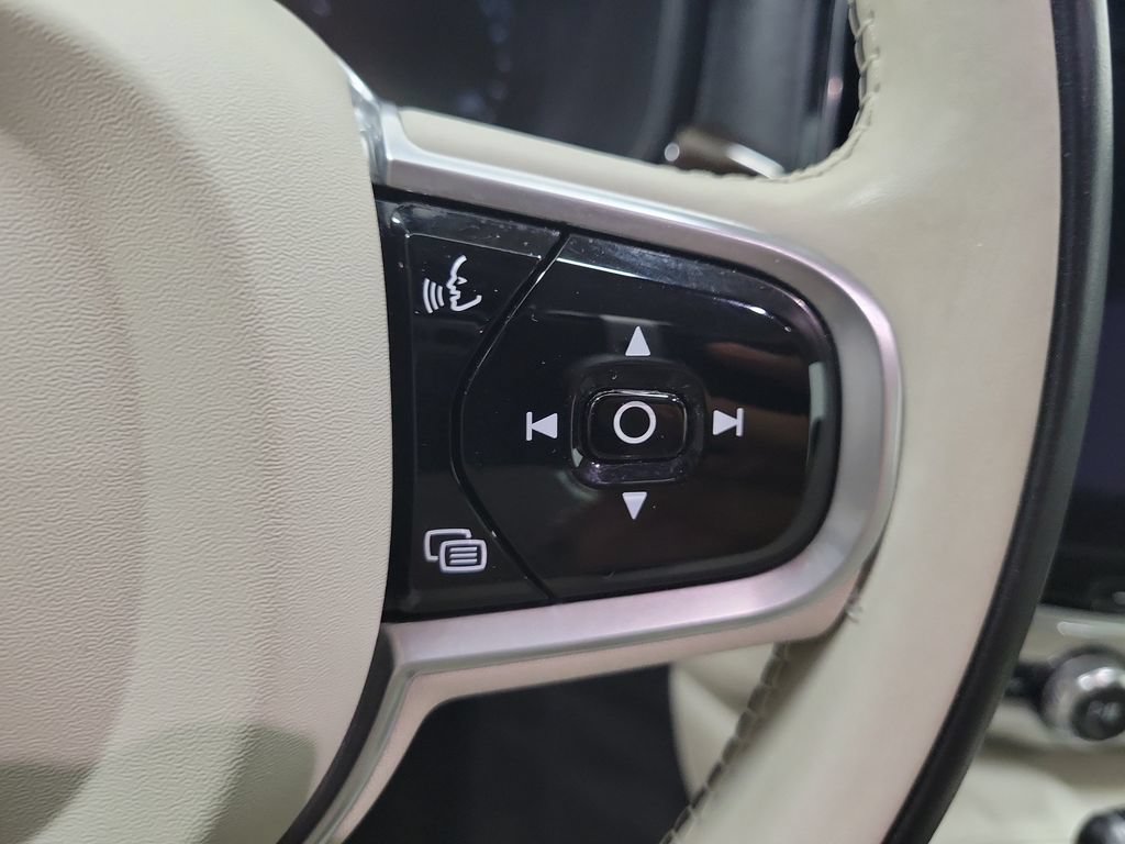 Used 2017 Volvo S90 T6 Momentum w/ Vision Package AWD/4WD image 23