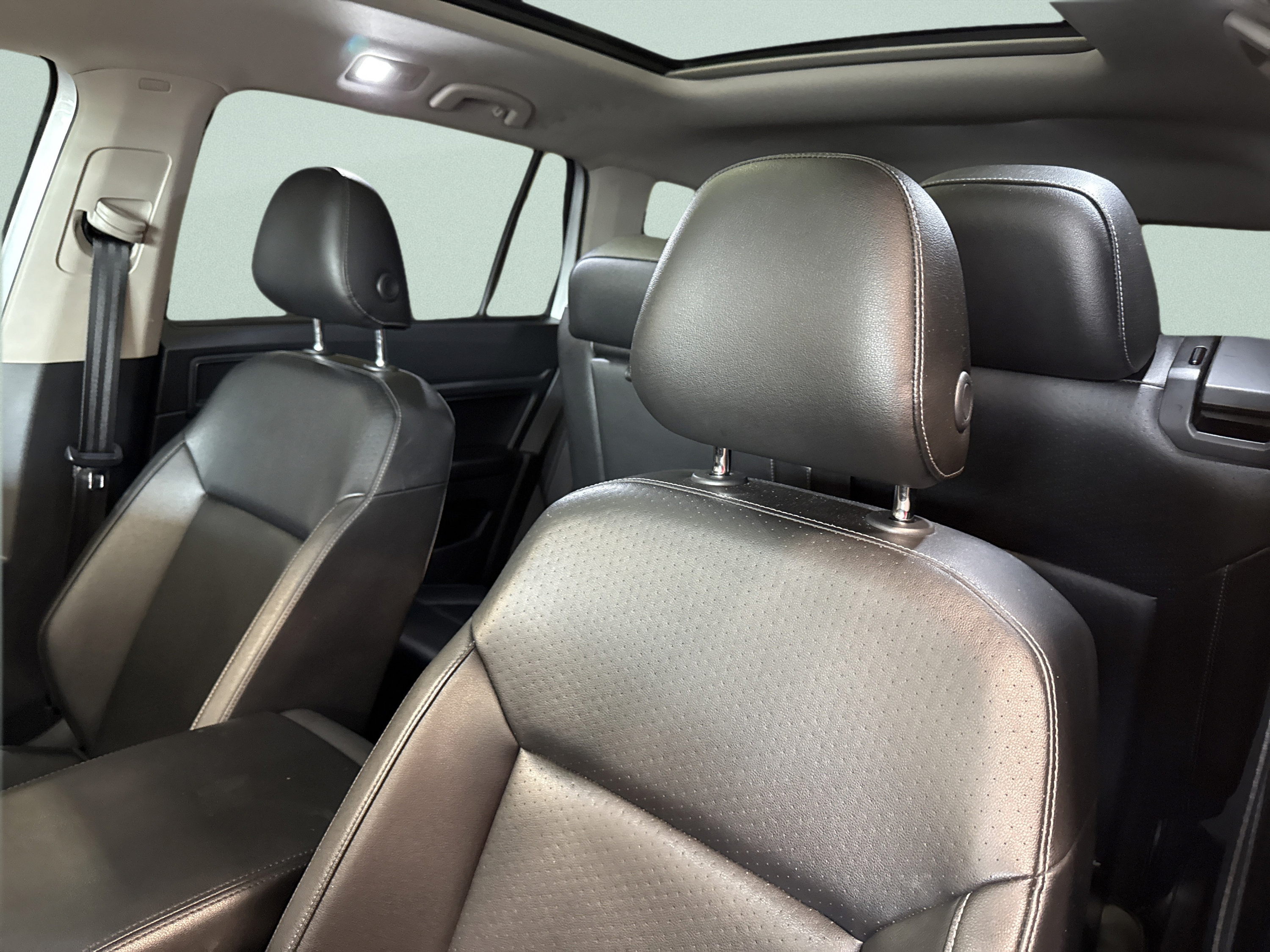 Used 2018 Volkswagen Atlas SEL AWD/4WD image 22