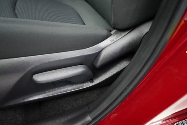 Used 2023 Toyota RAV4 LE image 13