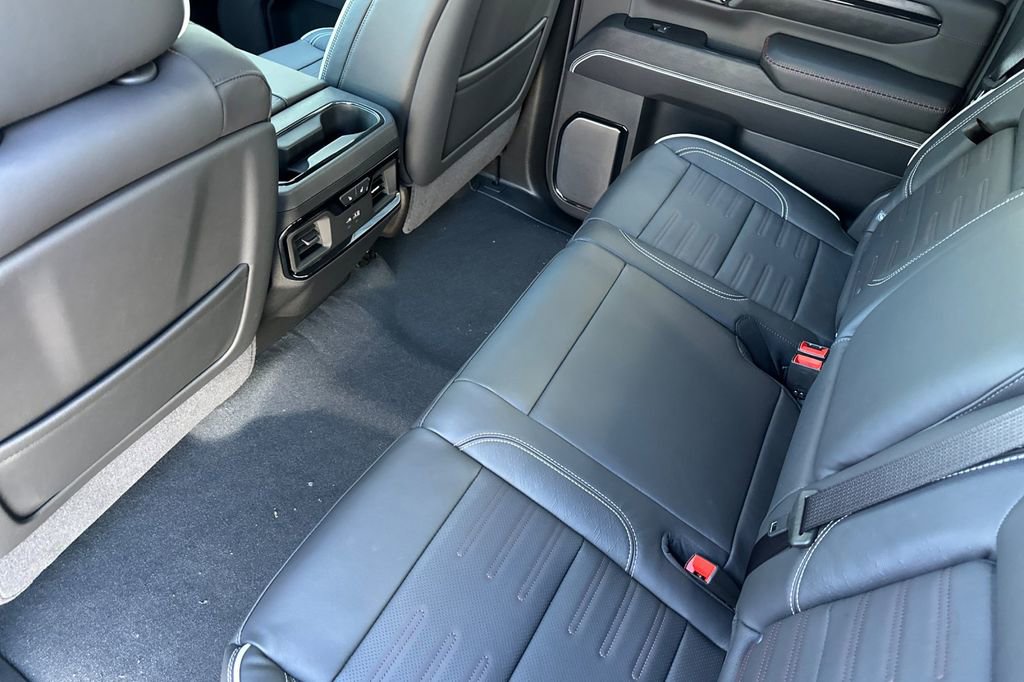 New 2026 GMC Sierra 2500 AT4X w/ AT4X AEV Edition AWD/4WD image 12