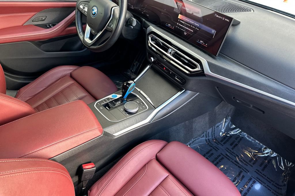 Used 2023 BMW i4 eDrive35 w/ Premium Package RWD image 16
