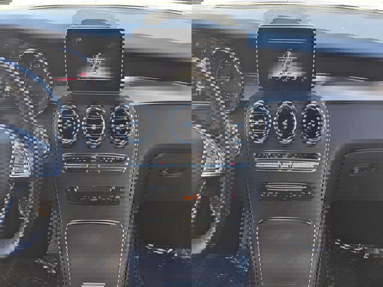 Used 2018 Mercedes-Benz GLC 300 w/ AMG Line image 14