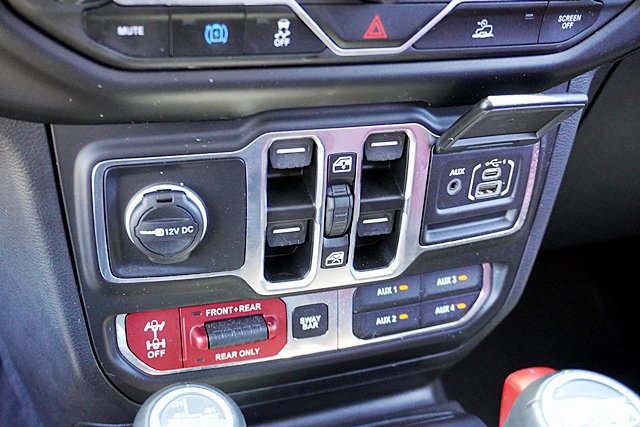 Used 2023 Jeep Wrangler Unlimited Rubicon 4xe AWD/4WD image 42