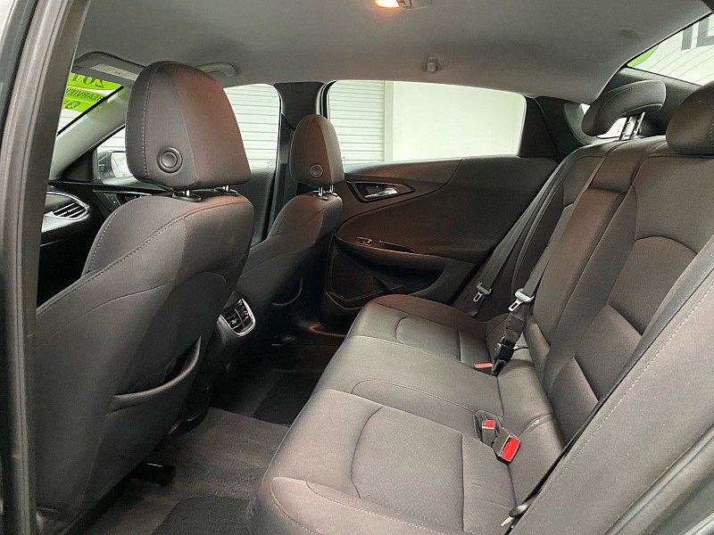 Used 2018 Chevrolet Malibu LT image 11
