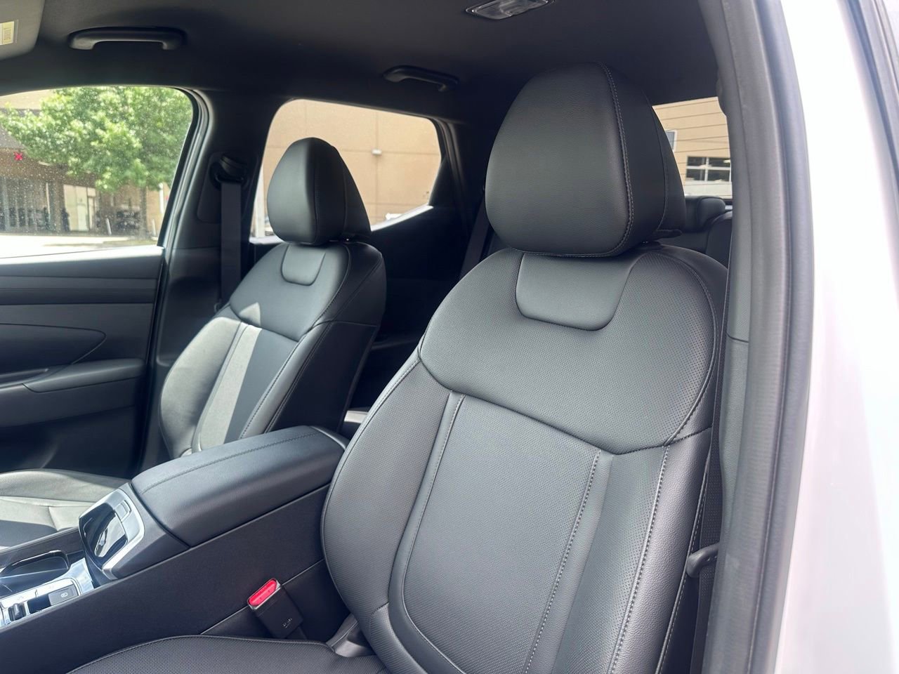 Used 2025 Hyundai Santa Cruz SEL FWD image 25