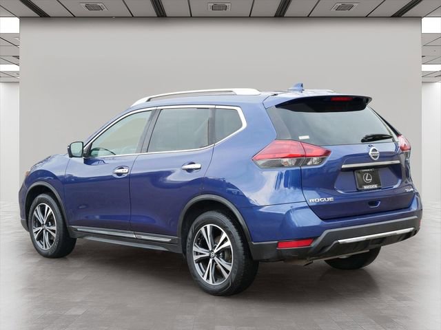 Used 2017 Nissan Rogue SL w/ SL Premium Package image 4