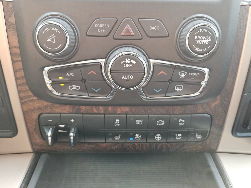 Used 2015 RAM 2500 Longhorn w/ Convenience Group AWD/4WD image 21