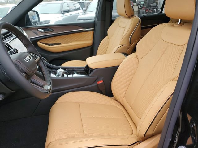 New 2025 Jeep Grand Cherokee L Summit image 14