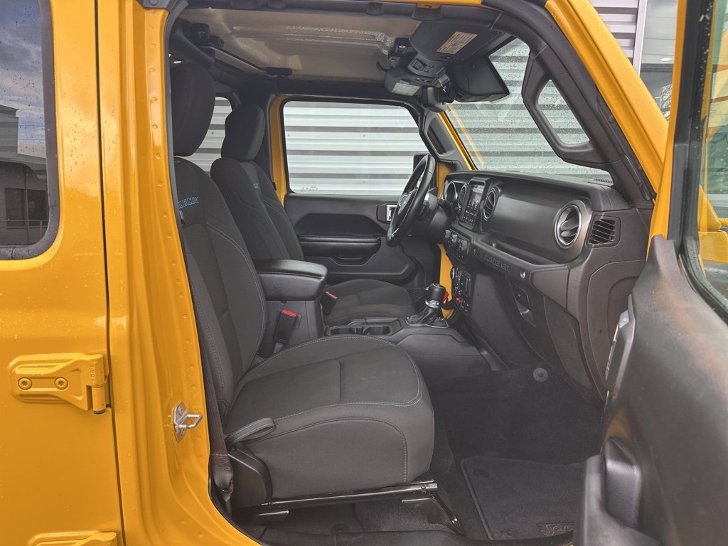 Used 2021 Jeep Wrangler Unlimited Rubicon 4xe w/ Steel Bumper Group image 28