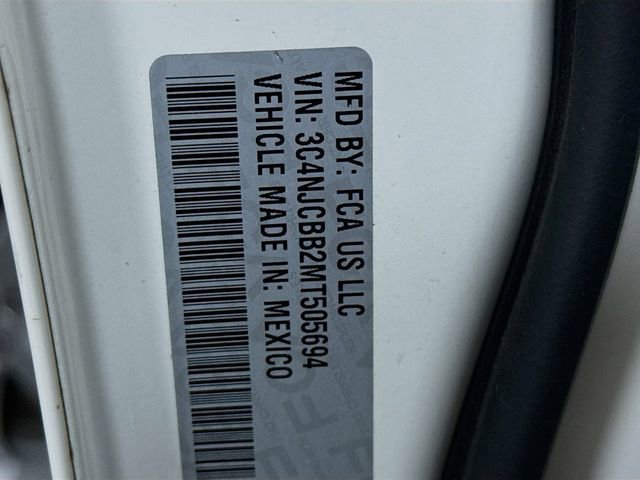 Used 2021 Jeep Compass Latitude FWD image 36