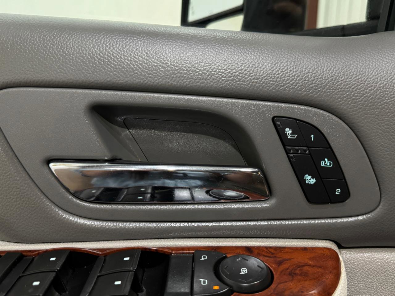 Used 2011 Chevrolet Silverado 3500 LTZ w/ LTZ Plus Package RWD image 29