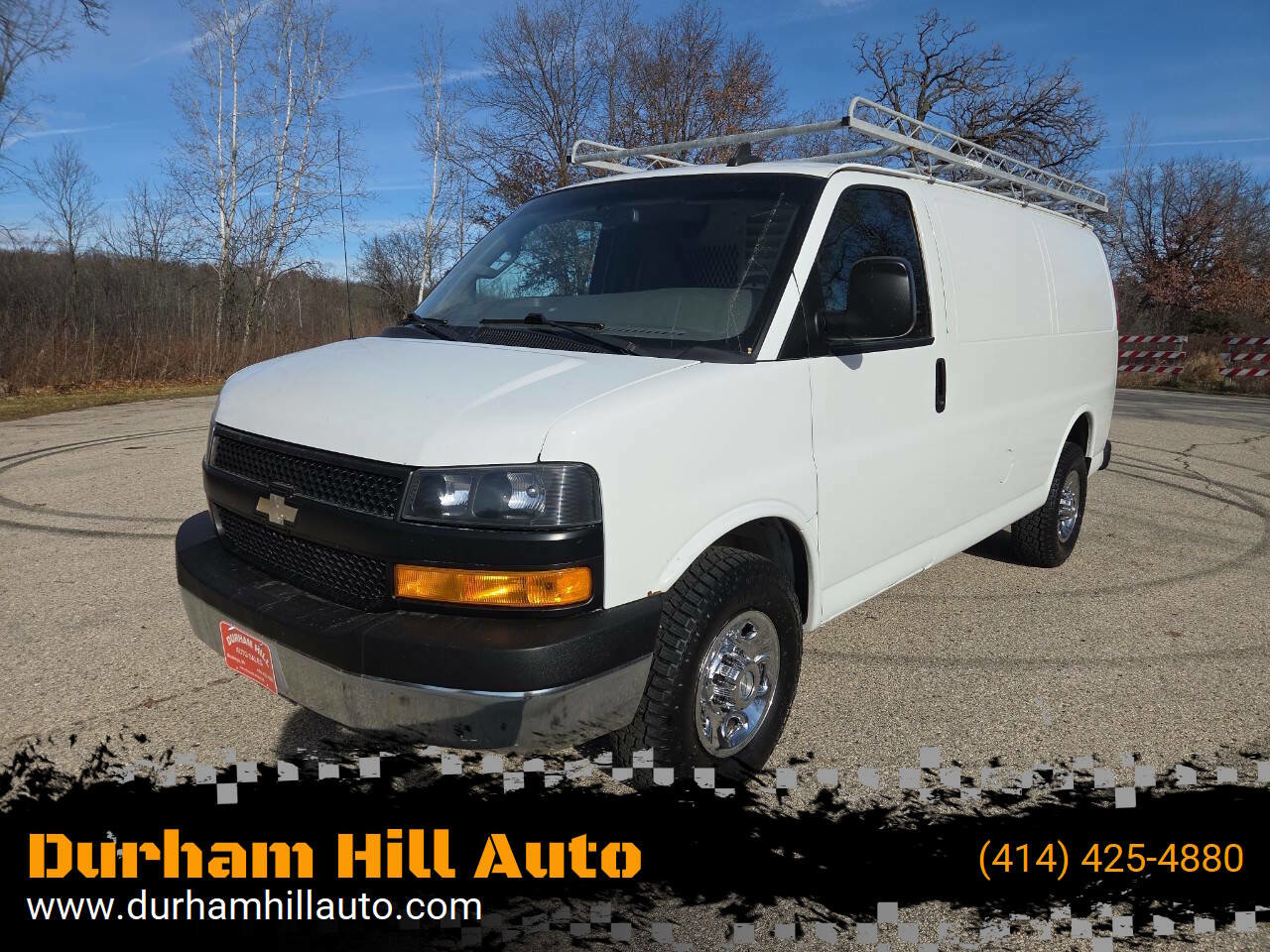 Used 2019 Chevrolet Express 3500 w/ Driver Convenience Package image 1