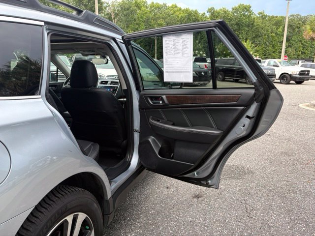 Used 2019 Subaru Outback 2.5i Limited AWD/4WD image 28