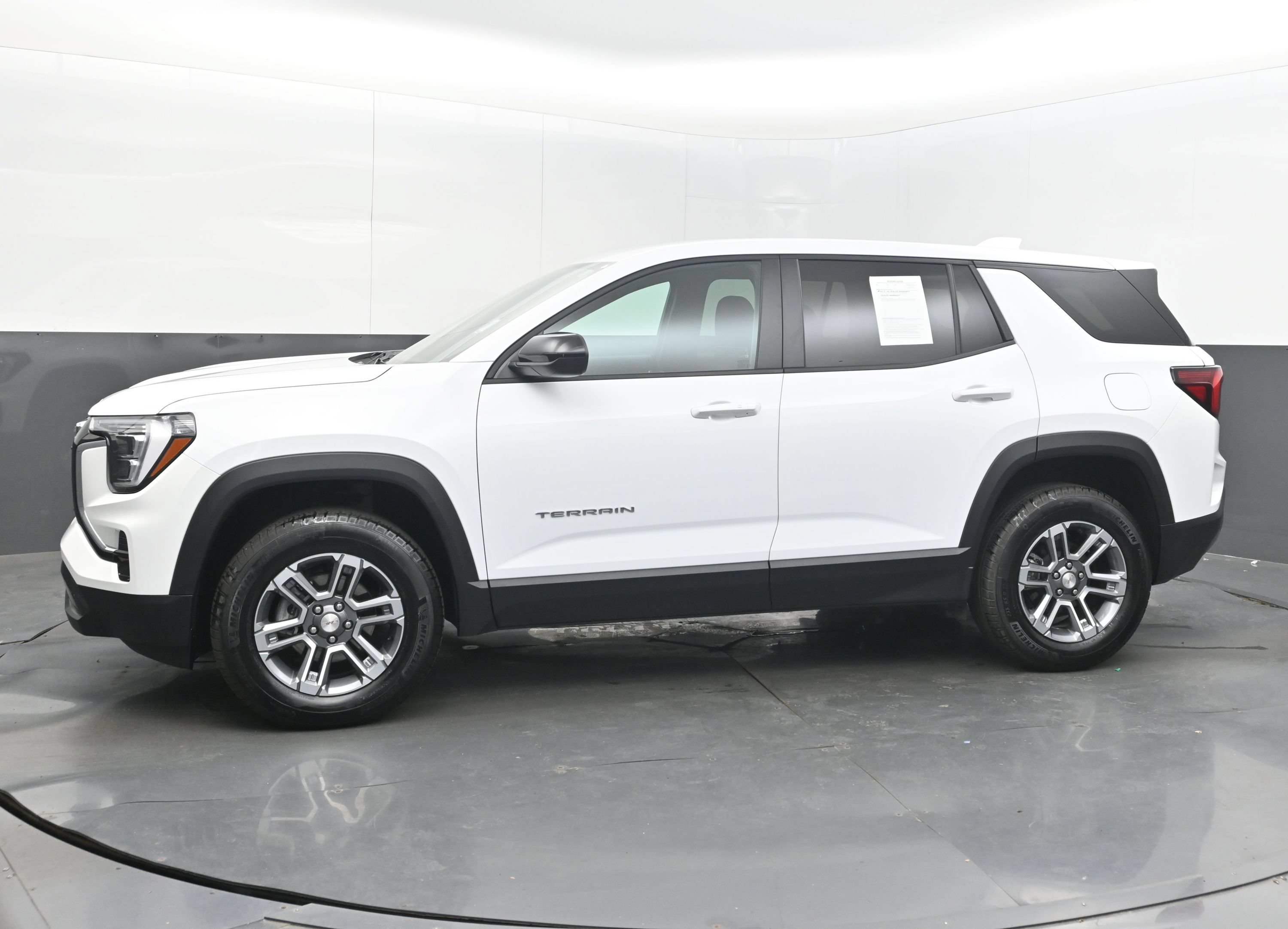 Used 2026 GMC Terrain Elevation FWD image 5