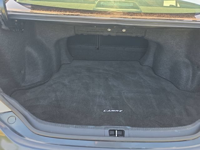 Used 2013 Toyota Camry SE FWD image 13