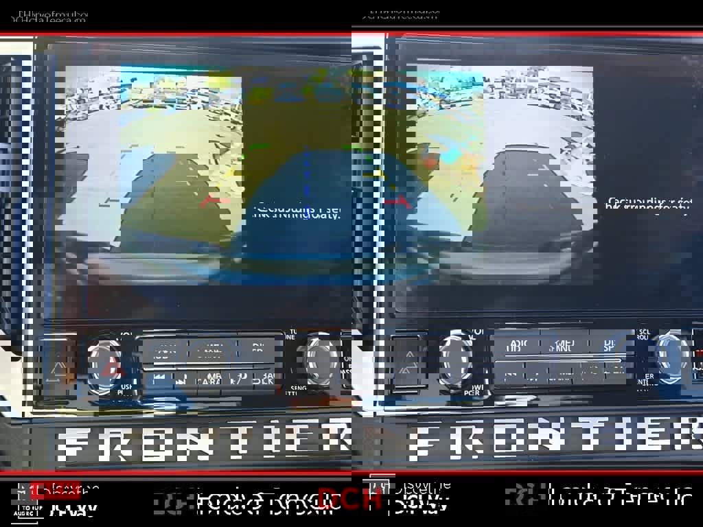 Used 2025 Nissan Frontier SV image 13