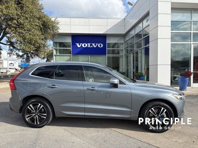 Used 2018 Volvo XC60 T6 Momentum w/ Convenience Package image 9