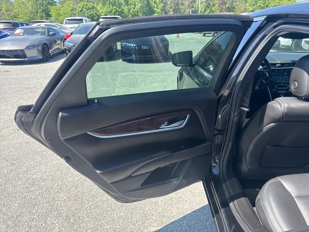 Used 2015 Cadillac XTS Luxury w/ Driver Awareness Package FWD image 27