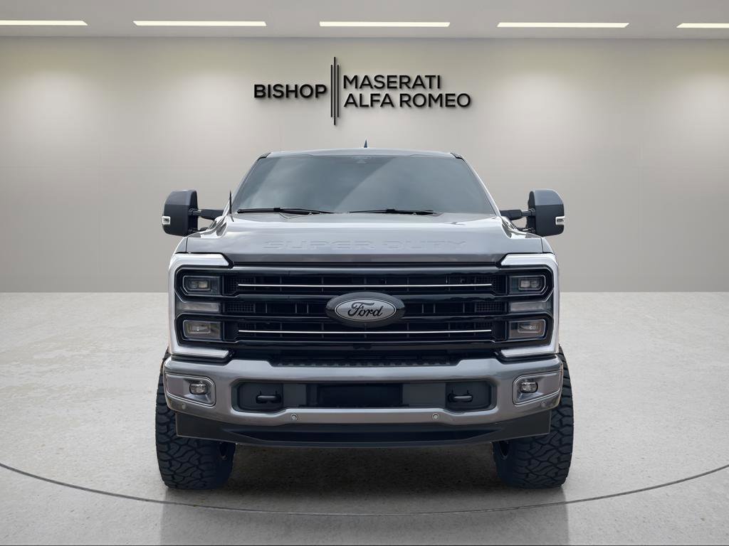 Used 2025 Ford F250 Platinum w/ FX4 Off-Road Package image 4