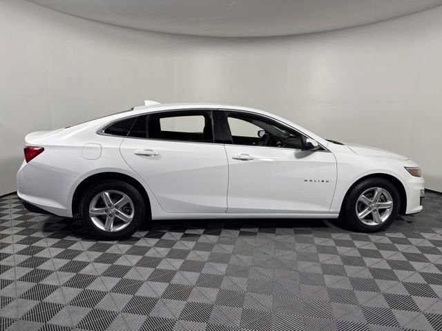 Used 2024 Chevrolet Malibu LT image 9