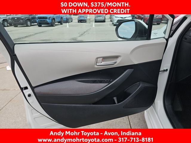 Used 2020 Toyota Corolla LE FWD image 11