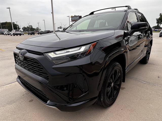 Used 2024 Toyota RAV4 SE AWD/4WD image 7