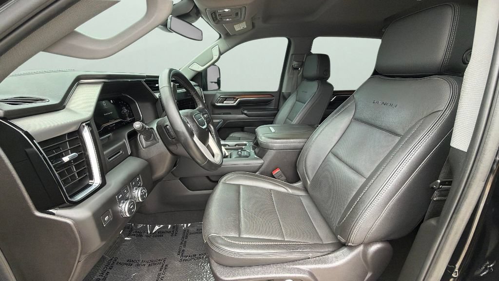 Used 2024 GMC Sierra 2500 Denali AWD/4WD image 17