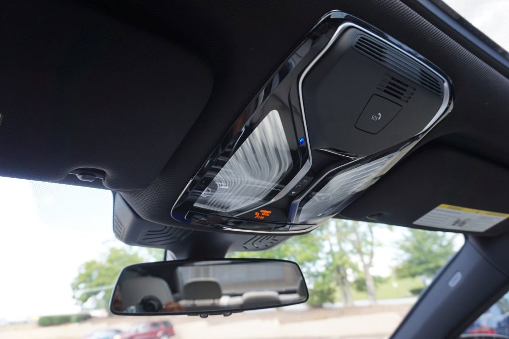 Used 2019 BMW 750i w/ Executive Package image 56