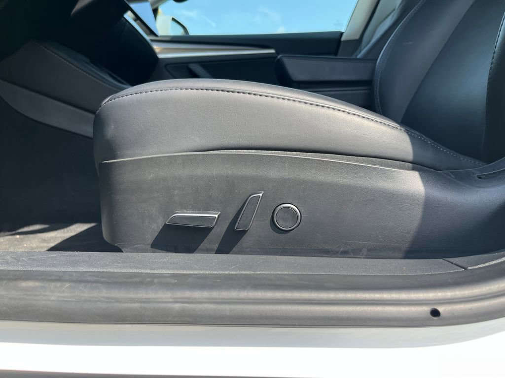 Used 2023 Tesla Model 3 Standard Range RWD image 25