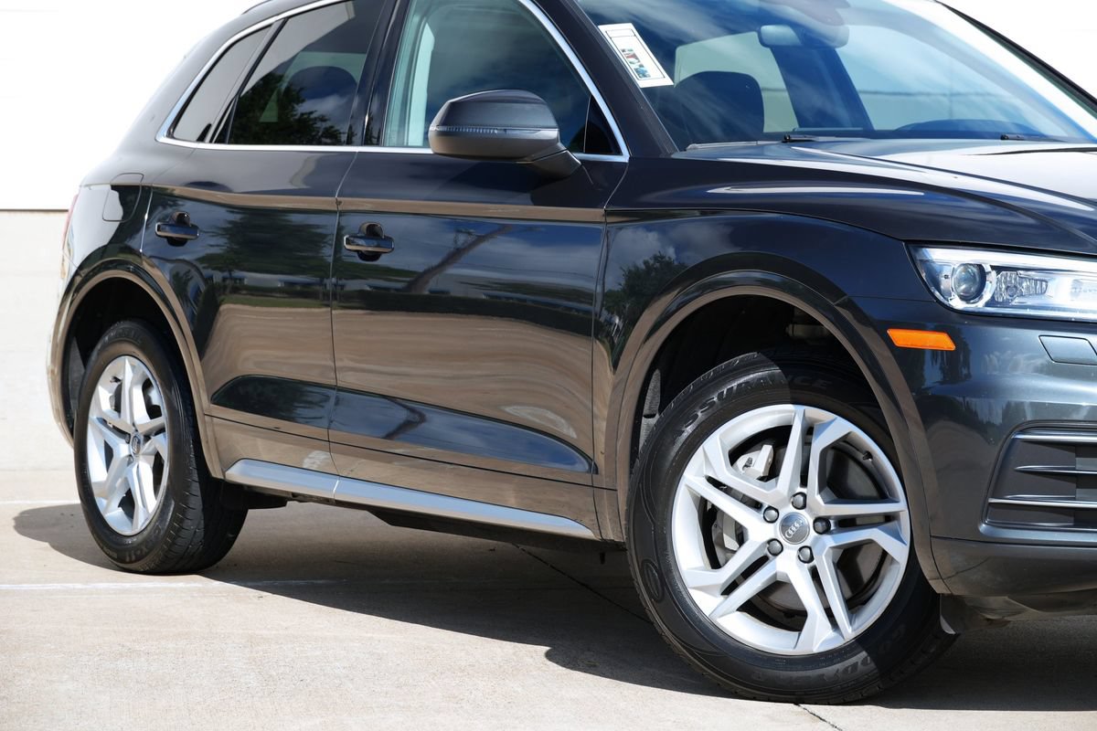 Used 2019 Audi Q5 2.0T Premium w/ Convenience Package AWD/4WD image 19