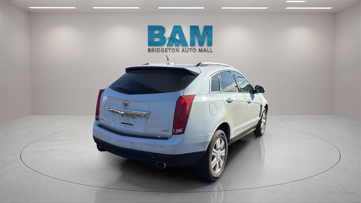 Used 2015 Cadillac SRX Luxury w/ Driver Awareness Package image 7
