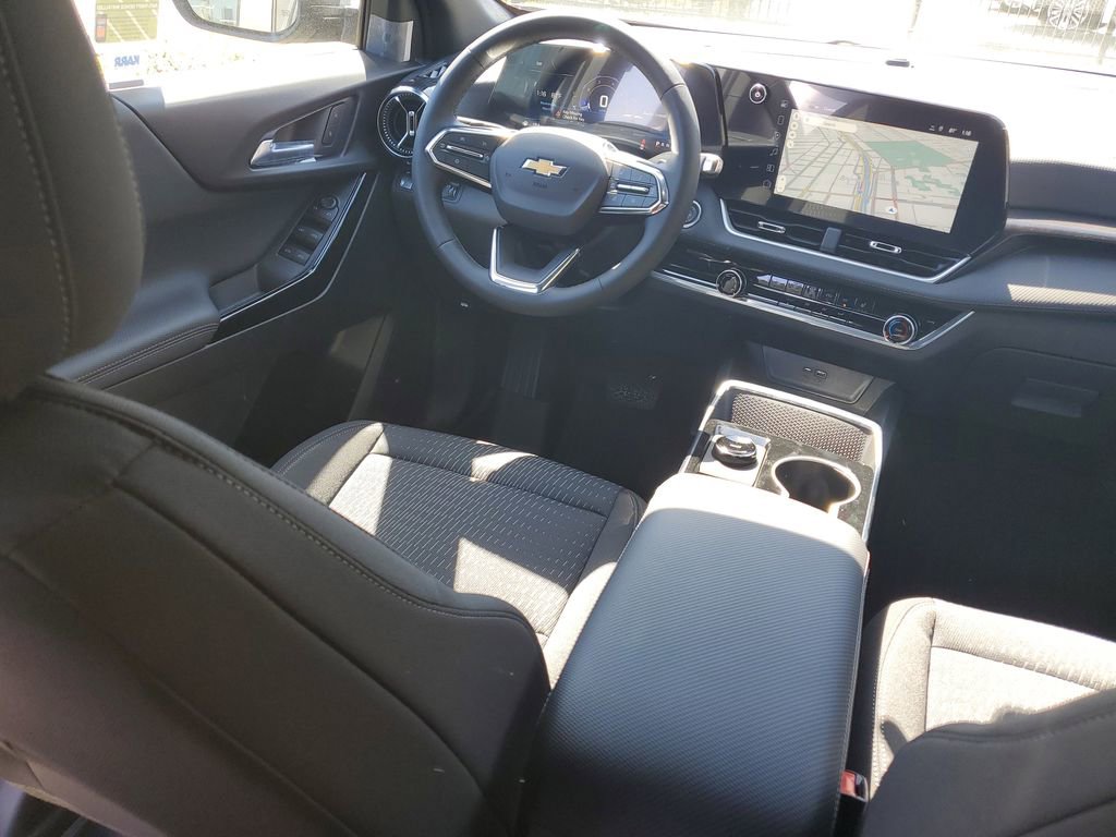 New 2026 Chevrolet Equinox LT w/ LPO, Floor Liner Package image 10