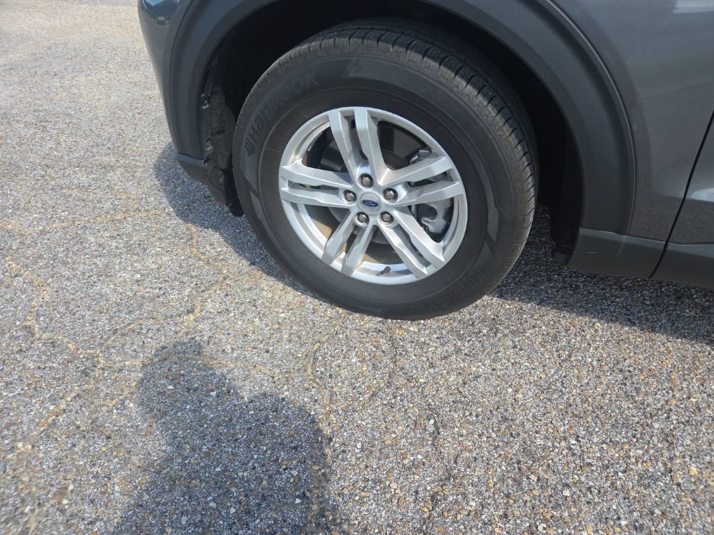 Used 2023 Ford Explorer XLT RWD image 18